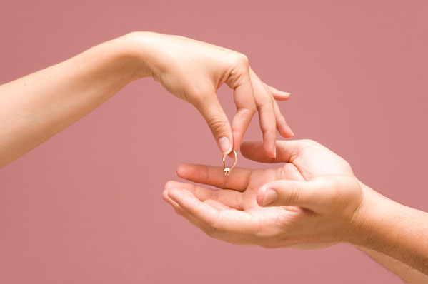 My wedding has been cancelled and I am heartbroken. How do I tell people and do I need to return the gifts? 