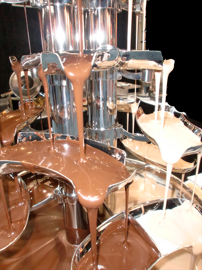 Chocolate fountains at weddings (1)