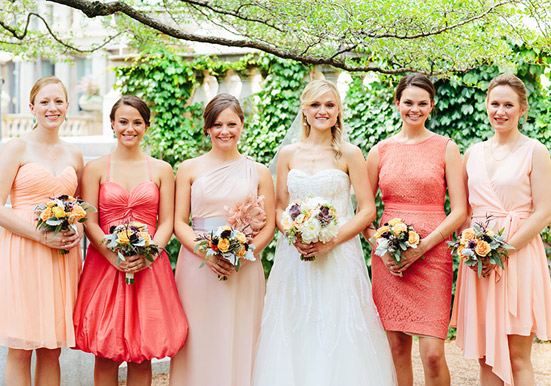 Multiple shades of coral worked beautifully in this Chicago wedding. Image: Olivia Leigh. Multiple shades of coral worked beautifully in this Chicago wedding