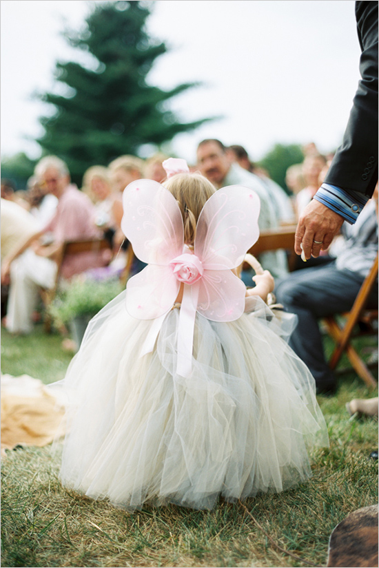 A chic cowboy/country wedding. Image: Jacquelyn Poussot