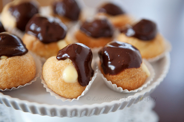 Decadent champagne flavoured puffs make a wonderful addition to any wedding buffet dessert table. Image - The Craving Chronicles