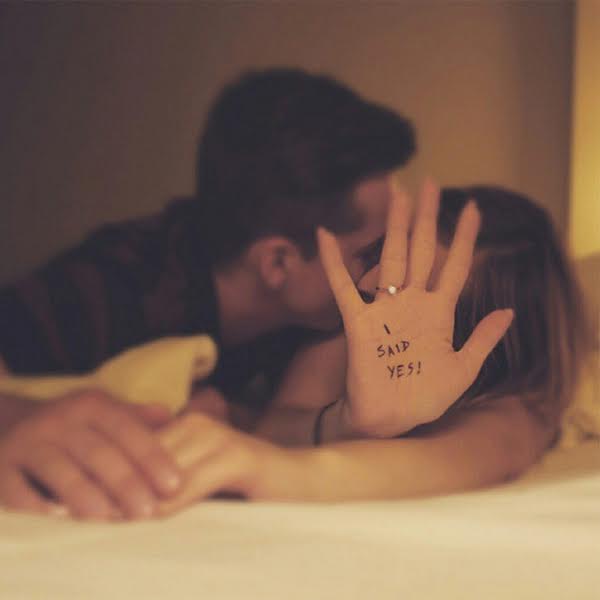 Easy Weddings 10 ways engagement 6