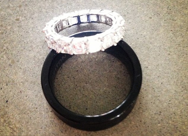 Kristin Cavallari shows off her and Jay's wedding rings