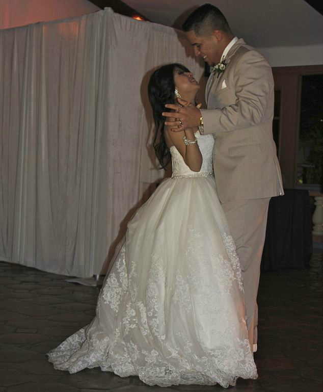 Leslie Rivera - Dying Teen Marries High School Sweetheart In Dream Wedding 4