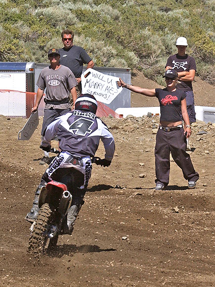 Pink proposed to Carey Hart mid race. Image: Kinney Jones via People