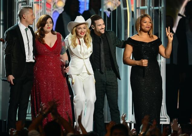Queen Latifah, Madonna, Macklemore and Ryan Lewis - Mass same-sex wedding at the 2014 Grammys