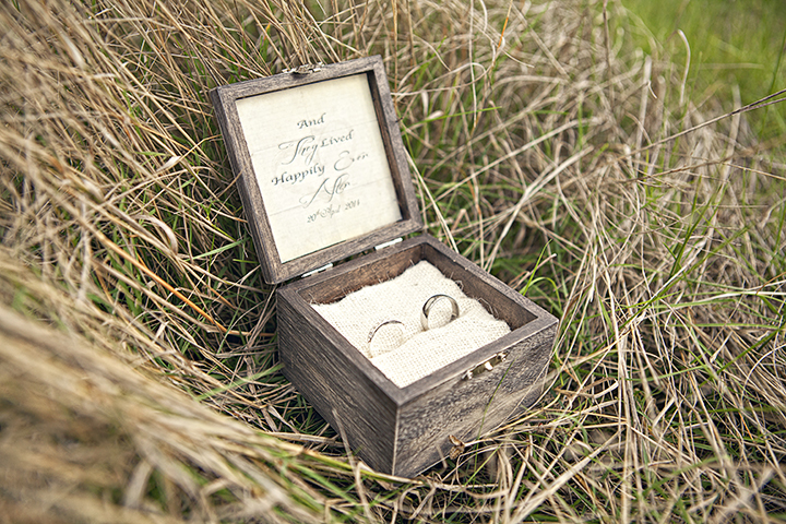 Sign of Love - DIY wedding accessories (1)