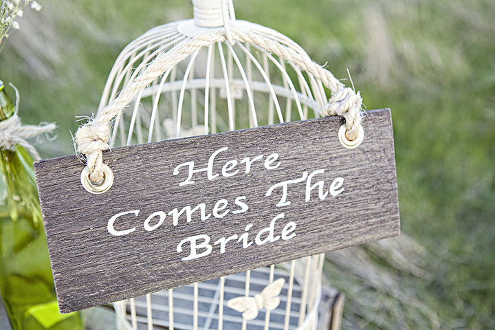 Sign of Love - DIY wedding accessories (11)