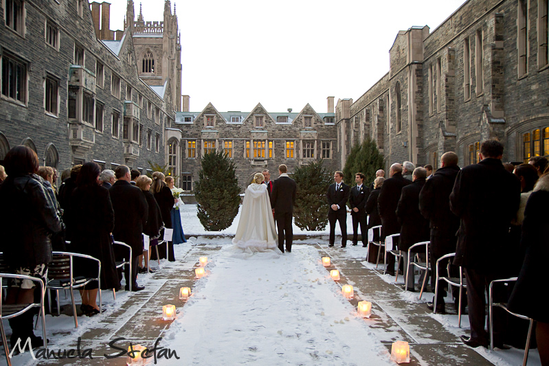 Winter inspired outdoor wedding at Hart House. Image Manuela Stefa Photography