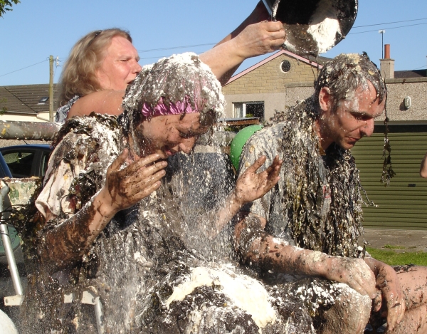 A Scottish couple 'suffer' the blackening the day before their wedding A Scottish couple 'suffer' the blackening the day before their wedding