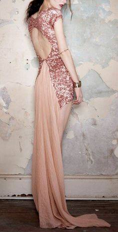 bride in slender pink dress