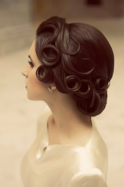 curly short wedding hair