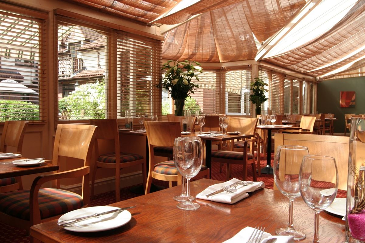 brook kingston lodge hotel