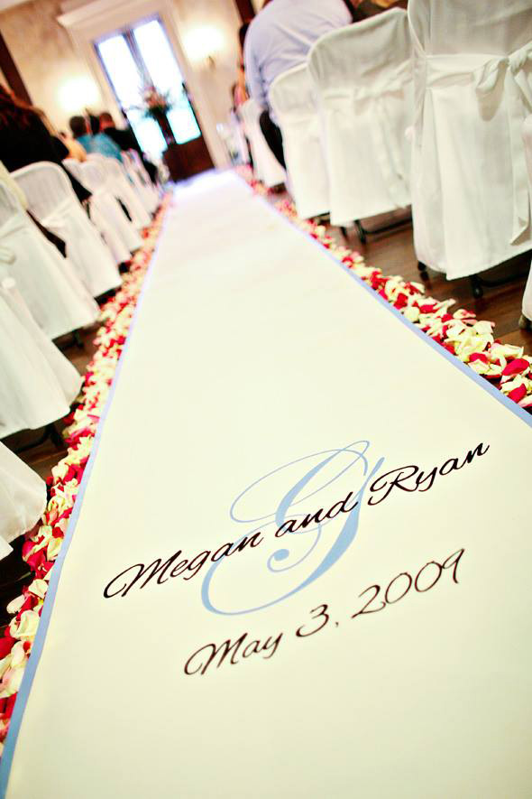 personalized aisle at wedding 