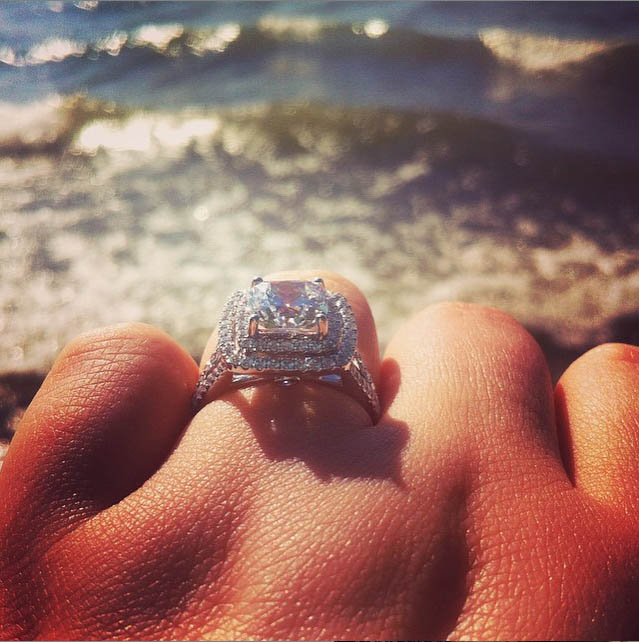 taking-the-perfect-engagement-ring-selfie