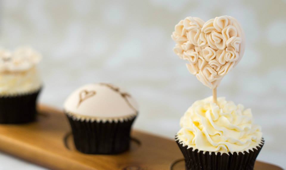 wedding cakes manchester