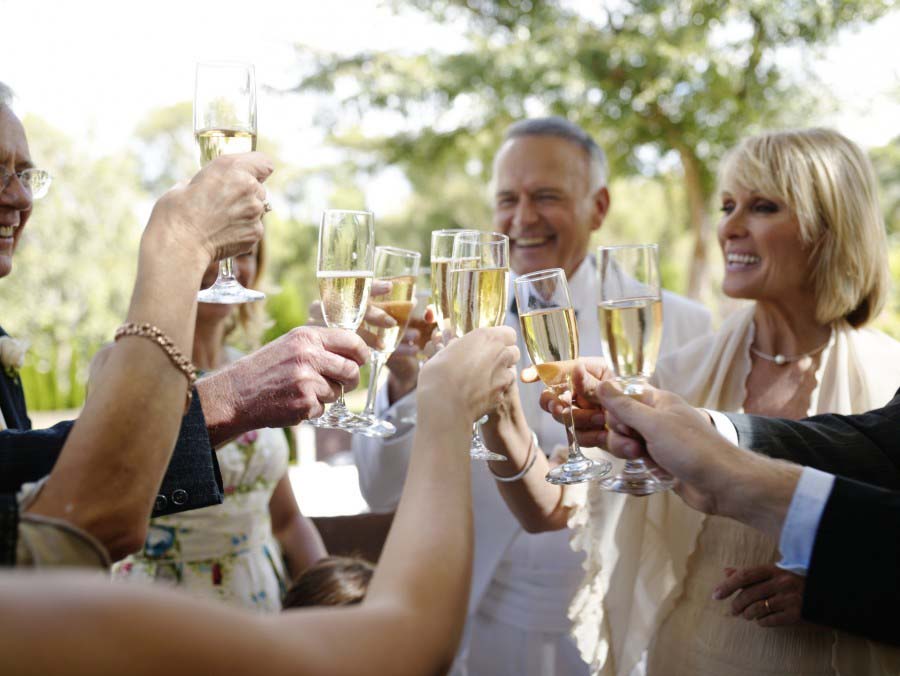 wedding-day-drinks2-900x676