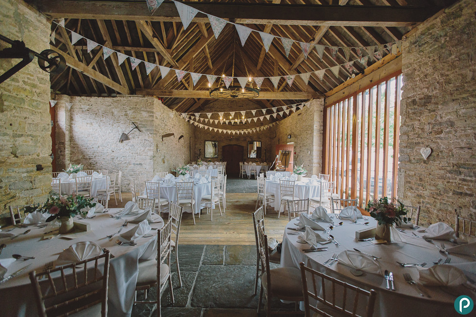 wedding-photographer-dorset-kingston-country-courtyard_13