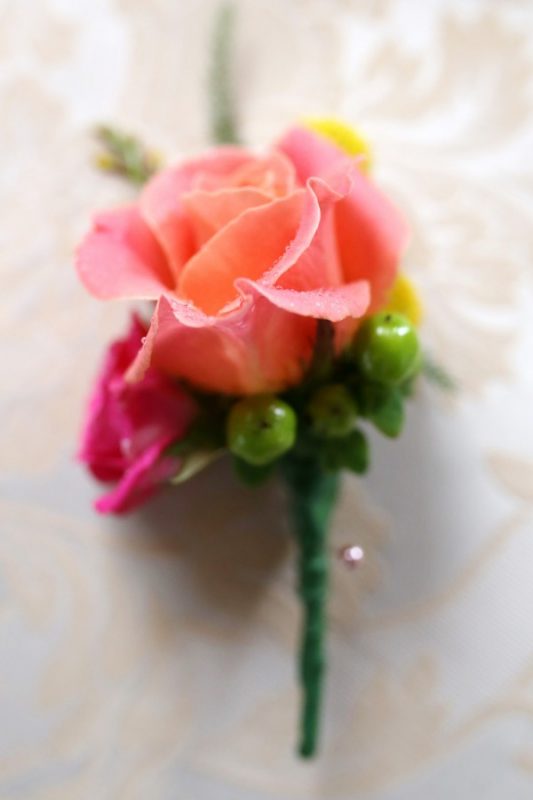 use the colour of the year in your wedding