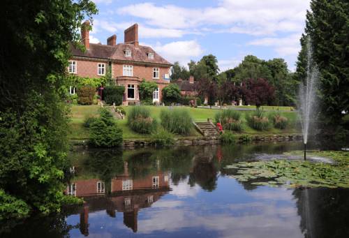 Mercure Albrighton Hall Hotel