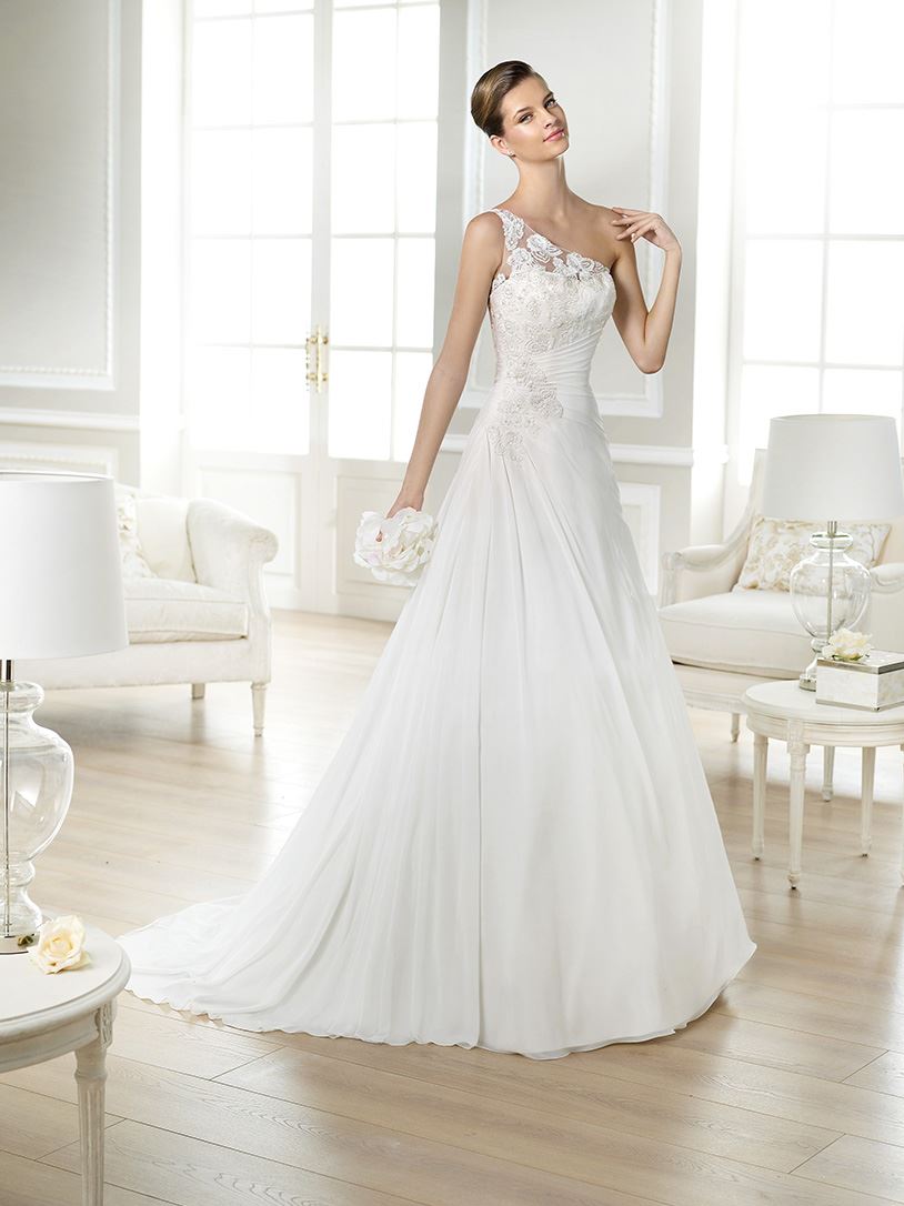 wedding dresses greater manchester