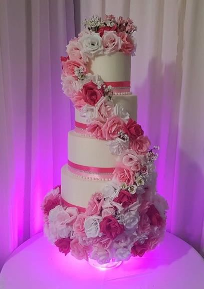 wedding cakes london