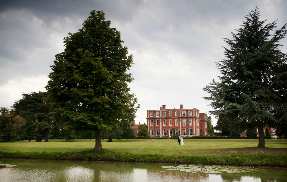 wedding venues milton keynes