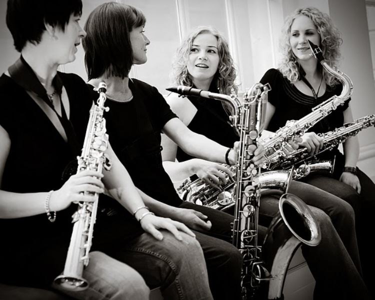 wedding reception timeline